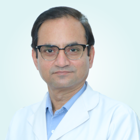 Dr. G.P. Gupta | Laparoscopic Surgeon in Kailash Hospital, Sector 71, Noida